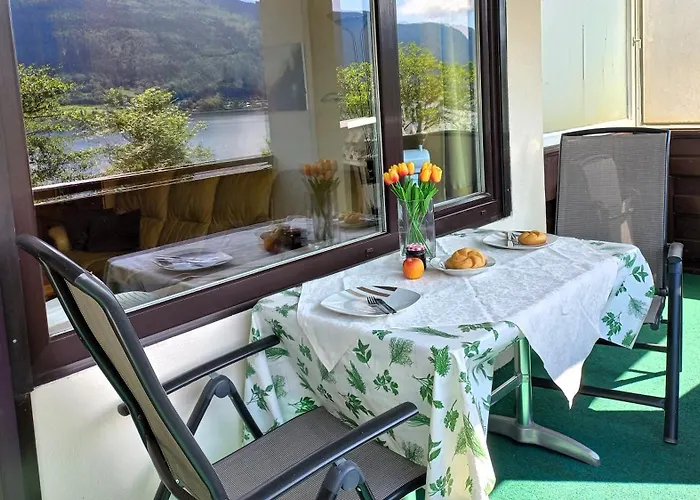 Peter Seeblick Haus Haensel Gretel Am Ossiacher See, Hallenbad, Skiarena Gerlitzen * Steindorf am Ossiacher See